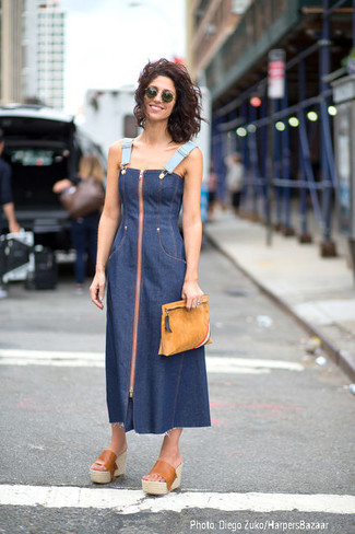 Beige Leather Mules Outfits: Opt for a navy denim midi dress to display your styling savvy. If you wish to easily smarten up this outfit with shoes, why not introduce beige leather mules to the mix?