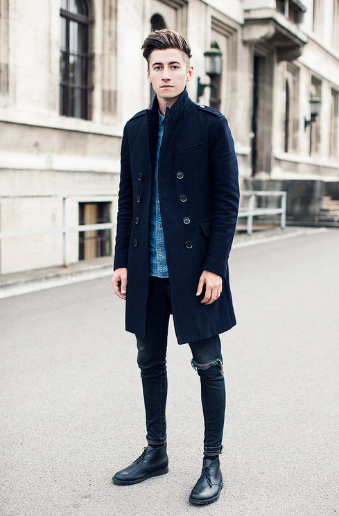 navy blue chukka boots outfit
