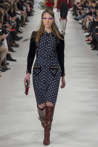 Brown Leather Knee High Boots Outfits: Wear a navy polka dot sheath dress to put together an incredibly chic and current off-duty outfit. Brown leather knee high boots are the ideal addition for this ensemble.