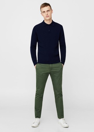 Navy and White Polo Neck Sweater Outfits For Men: A navy and white polo neck sweater and olive chinos married together are a match made in heaven. Serve a little mix-and-match magic by sporting a pair of white leather low top sneakers.