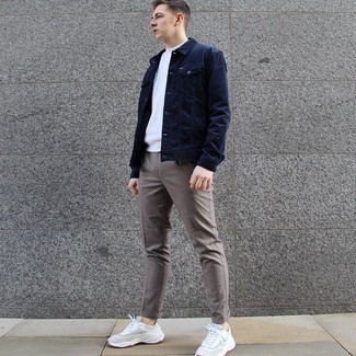 Brown Chinos Spring Outfits: This pairing of a navy corduroy shirt jacket and brown chinos is a safe bet when you need to look dapper but have zero time. For something more on the daring side to finish off your outfit, complement your outfit with grey athletic shoes. So when spring is in the air, you may find this outfit your go-to.