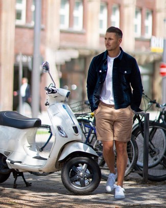 Navy Shirt Jacket Casual Outfits For Men: If you want take your casual fashion game up a notch, consider teaming a navy shirt jacket with tan shorts. You could perhaps get a bit experimental with footwear and throw in white low top sneakers.