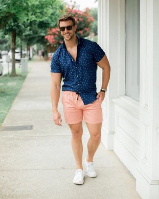 Pink Shorts with Navy and Green Short Sleeve Shirt Outfits For Men (3 ideas  & outfits)