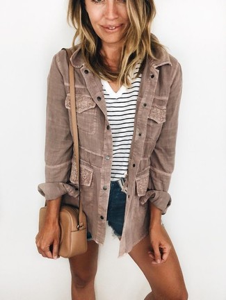 Brown Military Jacket Outfits: 