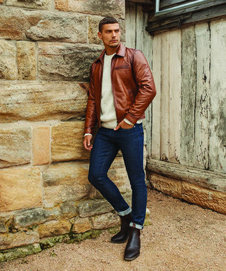 Tobacco Leather Chelsea Boots Outfits For Men: 