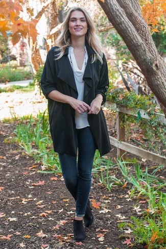 Black Duster Coat Outfits For Women: 