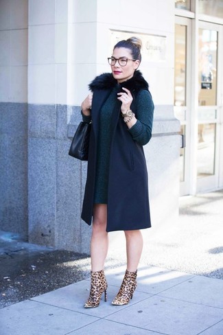 Sleeveless Coat Outfits: Showcase that you do casual like no-one else in a sleeveless coat and a dark green sweater dress. Tan leopard leather ankle boots integrate nicely within many getups.