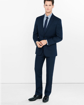 Derby Shoes with Suit Summer Outfits: To look good and sharp, wear a suit and a light blue dress shirt. A pair of derby shoes easily revs up the appeal of your ensemble. If you're trying to pick out a summer-appropriate ensemble, this here is your inspiration.