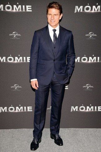 Tom Cruise wearing Navy Three Piece Suit, White Dress Shirt, Black Leather Brogues, Navy Polka Dot Tie