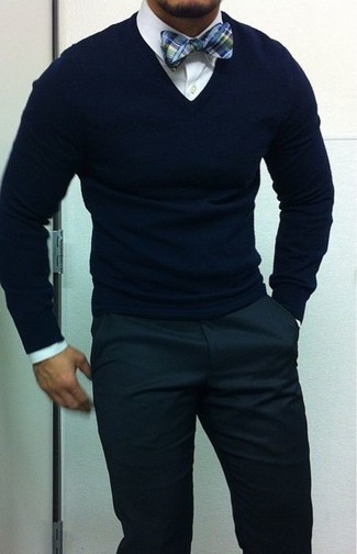 V Neck Sweater Navy Size M