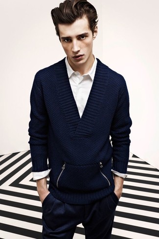 Navy V-neck Sweater Outfits For Men: A navy v-neck sweater looks especially elegant when paired with navy wool dress pants.