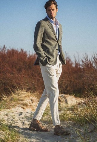 Teal Wool Blazer Outfits For Men: Marry a teal wool blazer with beige linen chinos to be the picture of rugged sophistication. To give your overall ensemble a dressier aesthetic, why not complement your outfit with brown suede brogues?