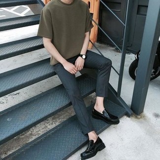 Olive Crew-neck T-shirt Outfits For Men: For a neat and relaxed getup, opt for an olive crew-neck t-shirt and charcoal chinos — these items fit nicely together. Black leather loafers will infuse an element of class into an otherwise straightforward look.