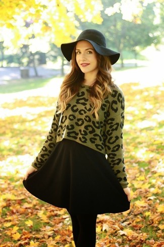 Black Wool Tights Outfits: Demonstrate that you do off-duty like a pro by wearing an olive leopard cropped sweater and black wool tights.