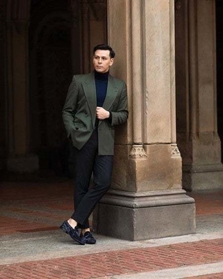 Navy Velvet Loafers Outfits For Men: Indisputable proof that an olive double breasted blazer and black dress pants are amazing when paired together in an elegant ensemble for today's gent. For a more relaxed touch, why not complete this outfit with navy velvet loafers?