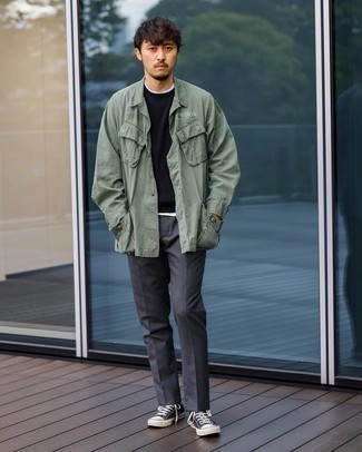 Olive Field Jacket Outfits: Go for an olive field jacket and charcoal chinos for a sharp, laid-back look. A great pair of black and white canvas high top sneakers is an effortless way to bring a dash of stylish nonchalance to your ensemble.
