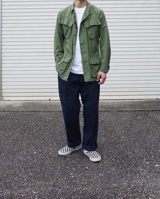 Olive Field Jacket Outfits: This off-duty pairing of an olive field jacket and navy chinos is a safe option when you need to look dapper in a flash. Introduce a pair of black and white check canvas slip-on sneakers to the equation and the whole look will come together brilliantly.