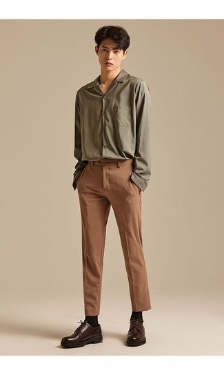 Dark Brown Leather Derby Shoes Outfits: This laid-back combo of an olive long sleeve shirt and brown chinos is extremely easy to put together in no time, helping you look stylish and ready for anything without spending too much time rummaging through your closet. Introduce a pair of dark brown leather derby shoes to this look for an instant style upgrade.