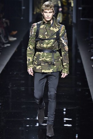 Olive Camouflage Military Jacket Outfits For Men: Take your off-duty look up a notch by opting for an olive camouflage military jacket and black chinos. Channel your inner Idris Elba and add black suede chelsea boots to the equation.
