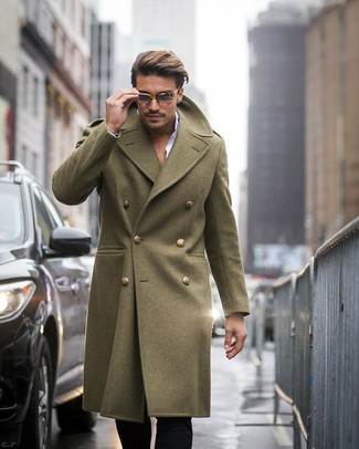 Dark Brown Leopard Sunglasses Outfits For Men: The combination of an olive overcoat and dark brown leopard sunglasses makes for a solid off-duty look.
