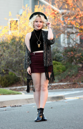 Red Skirt Outfits: Marry a black lace open cardigan with a red skirt for a casual and stylish outfit. Add a pair of black leather ankle boots to the mix to instantly switch up the ensemble.
