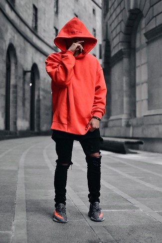 Mustard Hoodie Outfits For Men: If the setting permits an off-duty outfit, you can dress in a mustard hoodie and black ripped skinny jeans. Charcoal athletic shoes tie the look together.