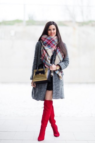 White and Red and Navy Plaid Scarf Outfits For Women: 