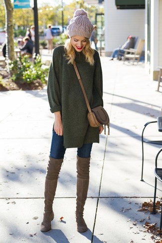 Brown Crossbody Bag with Boots Outfits: 