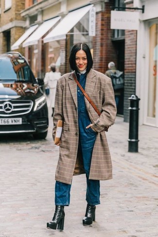 Brown Plaid Coat Outfits For Women: 