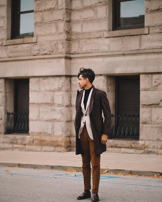 Brown Corduroy Dress Pants Outfits For Men: For rugged elegance with a modern finish, try teaming a dark brown overcoat with brown corduroy dress pants. Feeling creative? Shake things up by sporting dark brown leather loafers.