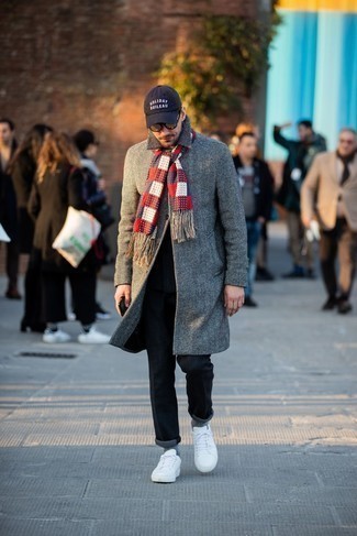 Grey Herringbone Overcoat Outfits: A grey herringbone overcoat and charcoal chinos are among those sport-anywhere-anytime pieces that have become the key elements in our menswear arsenals. To give this look a more casual feel, why not introduce white canvas low top sneakers to the equation?