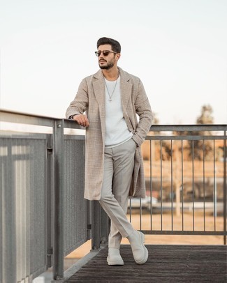 Camel Plaid Overcoat Outfits: This smart combo of a camel plaid overcoat and grey plaid chinos is very easy to put together without a second thought, helping you look awesome and prepared for anything without spending a ton of time digging through your wardrobe. Avoid looking too casual by finishing off with beige suede chelsea boots.