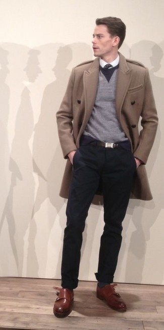 Black Pants with Brown Shoes Outfits For Men: A camel overcoat and black pants are an easy way to infuse some masculine elegance into your daily styling collection. With shoes, you could go down a more classic route with brown leather double monks.
