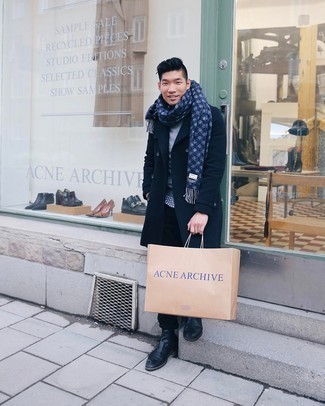 Gingham Scarf Outfits For Men: If you're looking for a bold casual but also on-trend look, pair a navy overcoat with a gingham scarf. Black leather chelsea boots are an effortless way to bring an added touch of polish to this outfit.
