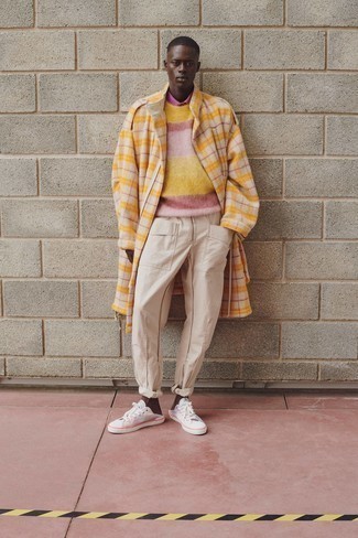 Beige Cargo Pants Outfits: A beige plaid overcoat and beige cargo pants are the perfect way to introduce a dash of rugged sophistication into your off-duty wardrobe. On the shoe front, go for something on the relaxed end of the spectrum and complete this ensemble with white tie-dye canvas low top sneakers.