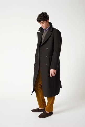 Brown Corduroy Chinos Outfits In Their 20s: Make a black overcoat and brown corduroy chinos your outfit choice for a clean polished outfit. Lift up this look with the help of dark brown suede loafers. A good illustration of how to dress fashionably as you go through your 20s.
