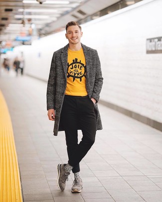 Mustard Crew-neck T-shirt Outfits For Men: A mustard crew-neck t-shirt and black chinos are a savvy pairing to keep in your daily casual wardrobe. Feel somewhat uninspired with this ensemble? Let a pair of grey suede athletic shoes switch things up.