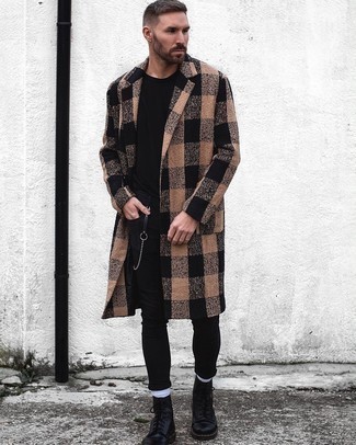 Camel Gingham Overcoat Outfits: A camel gingham overcoat and black skinny jeans are indispensable menswear pieces, without which no wardrobe would be complete. Let your styling skills truly shine by finishing your ensemble with black leather casual boots.