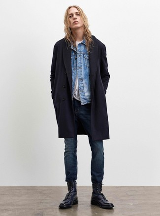 Navy Leather Casual Boots Outfits For Men: The formula for casually sophisticated menswear style? A navy overcoat with navy jeans. Now all you need is a pair of navy leather casual boots.