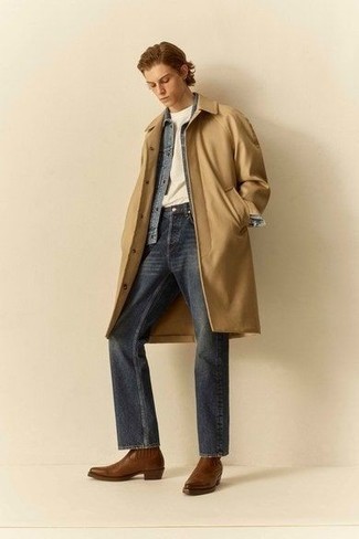 Camel Overcoat Fall Outfits: The go-to for a kick-ass and dapper outfit? A camel overcoat with navy jeans. For something more on the classier side to complete this getup, complement this ensemble with dark brown leather chelsea boots. This ensemble is a pretty savvy choice, especially for autumn, when the temperature is dropping.