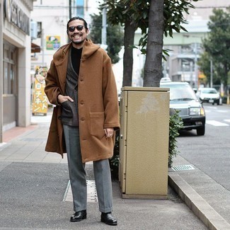 123 Dressy Winter Outfits For Men: Try teaming a brown overcoat with grey dress pants and you'll exude elegance and sophistication. Send your ensemble down a less formal path with a pair of black leather chelsea boots. During the winter season, when comfort is a must, it can be easy to surrender to a less-than-stylish ensemble. However, this ensemble is a bright example that you totally can stay cozy and remain stylish in the winter season.