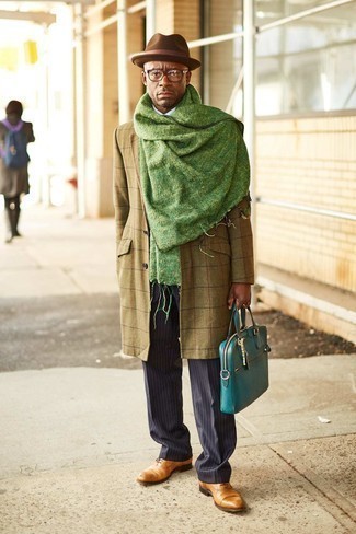 Mint Scarf Outfits For Men: The versatility of a camel check overcoat and a mint scarf means they'll always be on permanent rotation in your menswear collection. For maximum style effect, add a pair of tobacco leather oxford shoes.