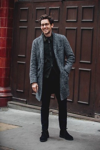 Olive Harrington Jacket Outfits: Reach for an olive harrington jacket and navy chinos to demonstrate you've got expert styling prowess. Introduce black suede desert boots to the mix and the whole look will come together.
