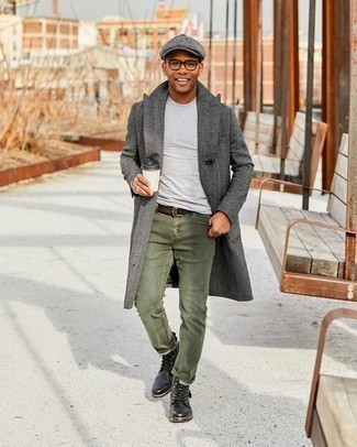 Charcoal Overcoat Outfits: Pairing a charcoal overcoat and olive jeans is a surefire way to breathe a refined touch into your styling repertoire. Add black leather casual boots to the mix for maximum effect.