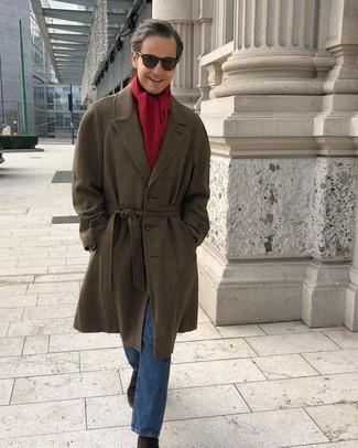Brown Check Overcoat Outfits: A brown check overcoat and blue jeans married together are a perfect match. Kick up the wow factor of your look by rounding off with dark brown suede chelsea boots.