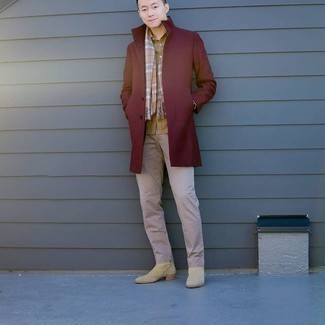 Tan Scarf Outfits For Men: A burgundy overcoat and a tan scarf are a savvy ensemble to have in your menswear collection. Inject this look with a sense of elegance with beige suede chelsea boots.