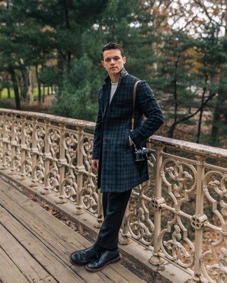 Navy and Green Plaid Overcoat Outfits: Master the smart casual ensemble in a navy and green plaid overcoat and navy chinos. Inject this look with a bit of polish by slipping into black leather brogues.