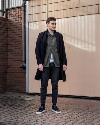Black and White Leather Low Top Sneakers Outfits For Men: This pairing of a black overcoat and navy chinos is ideal when you need to look sharp but have zero time. Want to break out of the mold? Then why not add a pair of black and white leather low top sneakers to your ensemble?