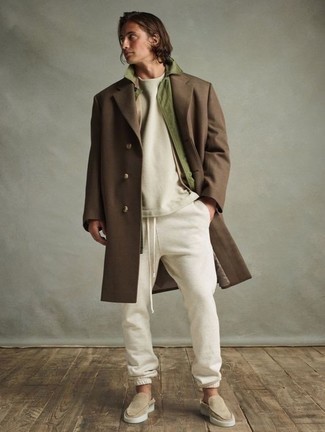 Beige Suede Loafers Outfits For Men: Reach for a brown overcoat and white sweatpants for a functional outfit that's also put together. Get a bit experimental when it comes to footwear and class up your look by slipping into beige suede loafers.