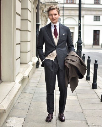 Violet Socks Fall Outfits For Men: The best choice for a knockout relaxed look? A brown overcoat with violet socks. Puzzled as to how to finish this ensemble? Wear burgundy leather tassel loafers to ramp it up. Seeing as it is getting chillier with each day, this ensemble is a viable idea for in between seasons.